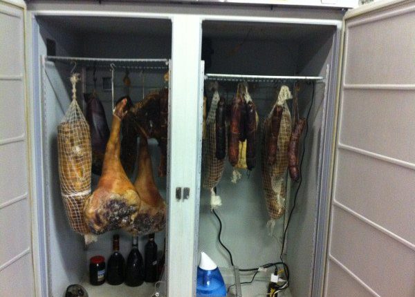 как сделать шкаф для вяления мяса