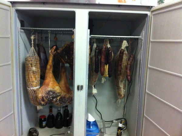 Meat Curing Chamber In Home Settings